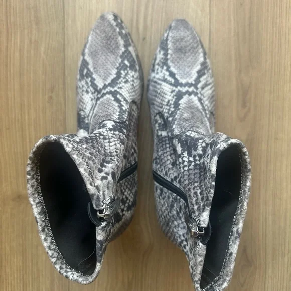 Marc Fisher Snakeskin Pattern Ankle Boots - Picture 4 of 4